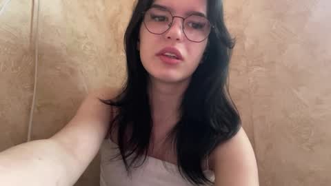 Luna online show from 04/08/26, 05:07