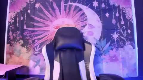 layra_66 online show from 06/23/26, 03:21