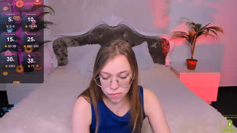 Snapshot of layriantavee chatting on 01/17/25, 10:22 layriantavee online show from 01/17/25, 10:22