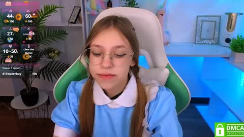 Snapshot of layriantavee chatting on 01/18/25, 07:17 layriantavee online show from 01/18/25, 07:17