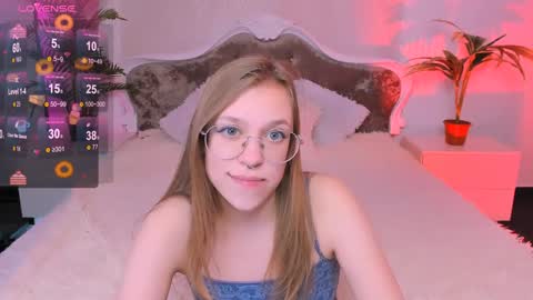 Snapshot of layriantavee chatting on 01/23/25, 11:26 layriantavee online show from 01/23/25, 11:26