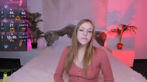 Snapshot of layriantavee chatting on 01/25/25, 07:06 layriantavee online show from 01/25/25, 07:06