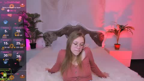 Snapshot of layriantavee chatting on 01/25/25, 10:08 layriantavee online show from 01/25/25, 10:08