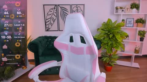 Snapshot of layriantavee chatting on 02/02/25, 10:13 layriantavee online show from 02/02/25, 10:13