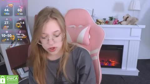 Snapshot of layriantavee chatting on 09/25/25, 06:06 layriantavee online show from 09/25/25, 06:06