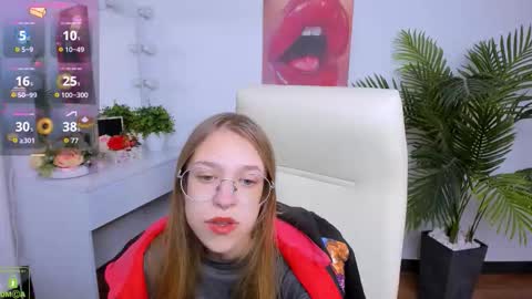 Snapshot of layriantavee chatting on 09/28/25, 06:19 layriantavee online show from 09/28/25, 06:19