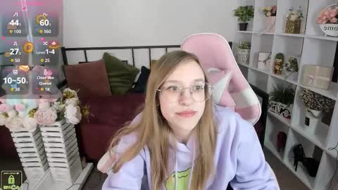 Snapshot of layriantavee chatting on 03/24/26, 07:13 layriantavee online show from 03/24/26, 07:13