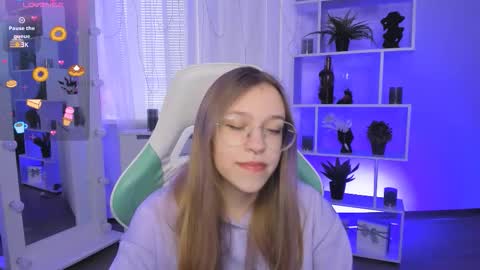 Snapshot of layriantavee chatting on 03/25/26, 06:52 layriantavee online show from 03/25/26, 06:52