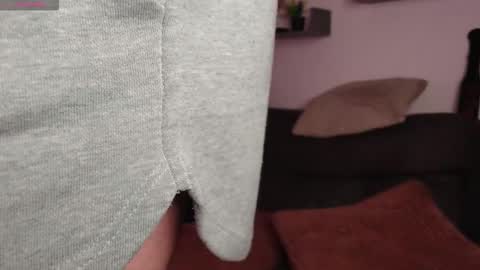 Laz online show from 10/11/25, 04:33