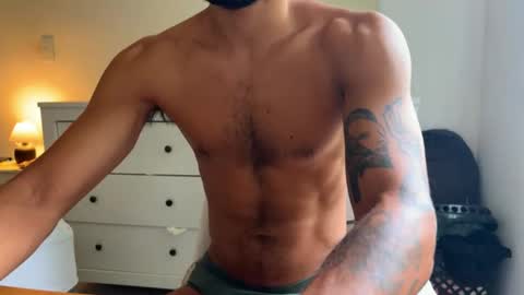 Snapshot of lcscerq chatting on 11/21/25, 11:31 lcscerq online show from 11/21/25, 11:31