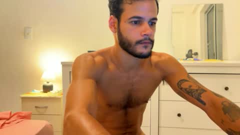 Snapshot of lcscerq chatting on 11/27/25, 01:40 lcscerq online show from 11/27/25, 01:40