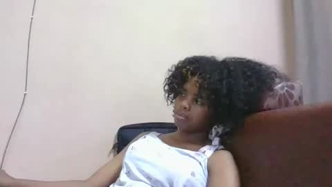 lea96546 online show from 12/22/25, 04:20