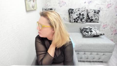 Snapshot of lea_fruit chatting on 01/21/25, 07:17 Lea online show from 01/21/25, 07:17