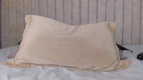    online show from 02/19/25, 10:53