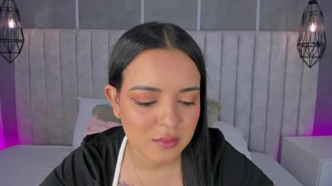    online show from 04/10/26, 06:56