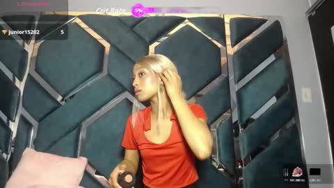 Snapshot of lea_sweetly chatting on 11/12/25, 01:33 lea sewwtly online show from 11/12/25, 01:33