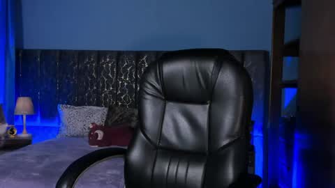 Lea Velle online show from 04/18/26, 06:28