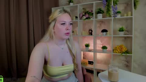 Snapshot of leadaisy chatting on 05/12/26, 03:47 leadaisy online show from 05/12/26, 03:47