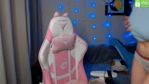 Leah  Gotty online show from 12/17/24, 02:33