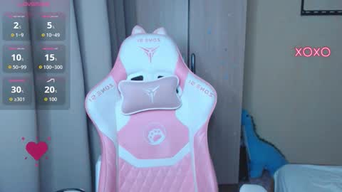 Leah  Gotty online show from 12/03/25, 02:08