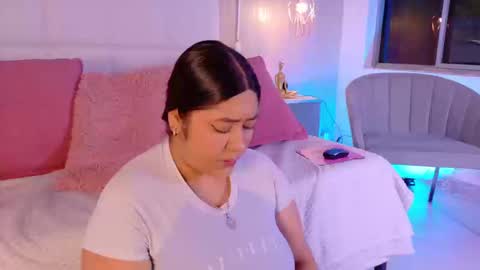 Leah online show from 09/13/25, 03:01