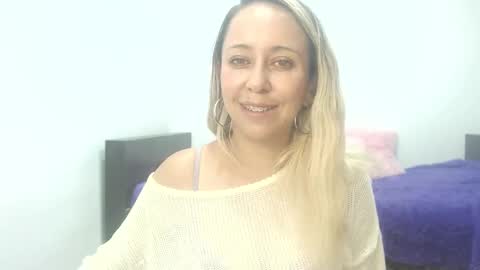 leah_susman online show from 09/18/25, 02:13