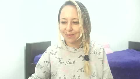 leah_susman online show from 09/30/25, 01:54