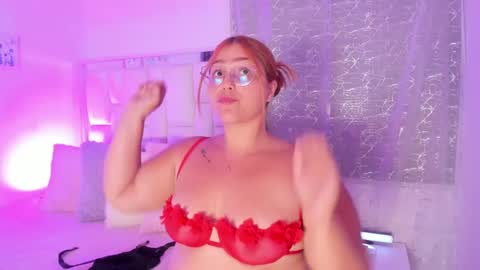 Leah  online show from 09/17/25, 01:51