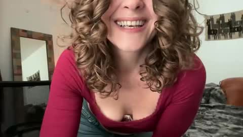 Leah Sparkles online show from 10/29/25, 03:58
