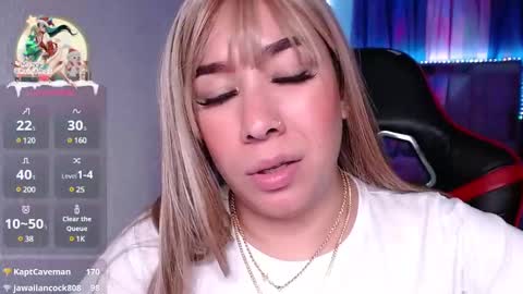 leah online show from 12/25/24, 10:17