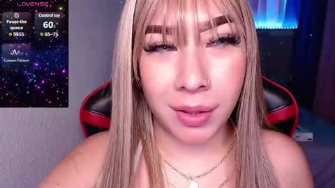 leah online show from 01/01/25, 09:20