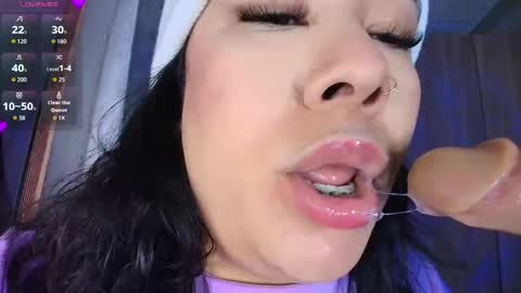 leah online show from 10/04/25, 11:08