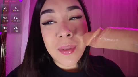 leah online show from 11/15/25, 10:45