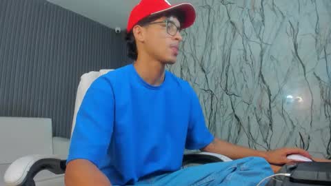 leam_1 online show from 03/01/26, 02:57