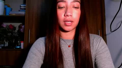 leanaalhub online show from 11/28/25, 01:41