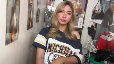 Miss Candy online show from 07/17/26, 06:57