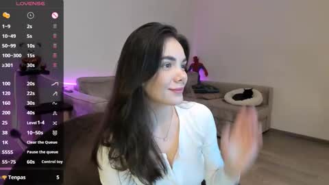 Snapshot of leanawill chatting on 10/09/25, 04:38 Leana online show from 10/09/25, 04:38