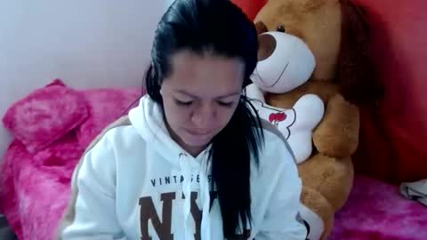 Leandra online show from 02/04/26, 01:06