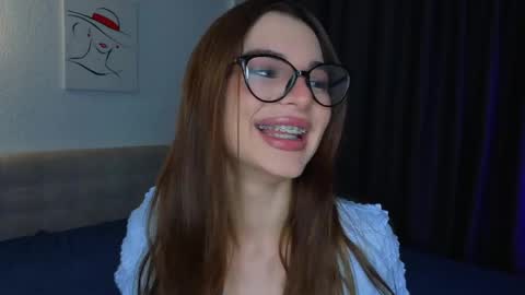 Sophie online show from 05/17/26, 07:10