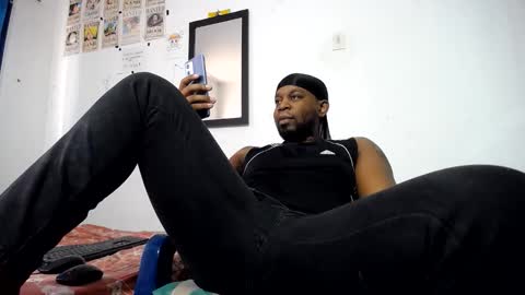 Latino hot online show from 05/21/26, 04:36