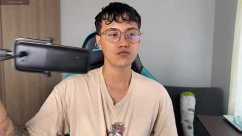 leaneseb online show from 04/05/26, 09:23