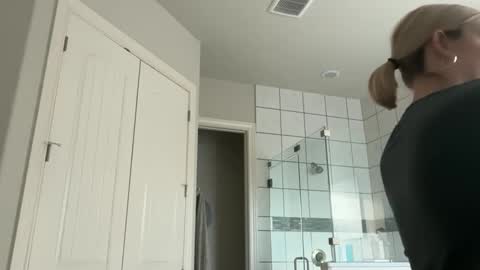 leanneluxecouple online show from 09/14/25, 01:21