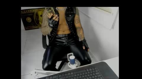 leather_king_of_bitches online show from 04/11/26, 12:48