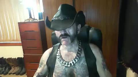 leathergreaser online show from 12/21/25, 07:37