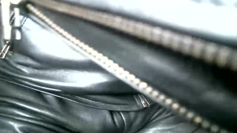 Leathermotocross online show from 05/31/26, 04:25