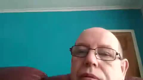 leatherpants68 online show from 10/09/25, 07:28