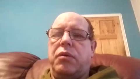 leatherpants68 online show from 12/23/25, 09:07