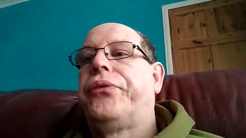 leatherpants68 online show from 03/26/26, 12:11