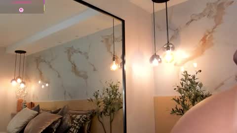    online show from 12/02/25, 11:11