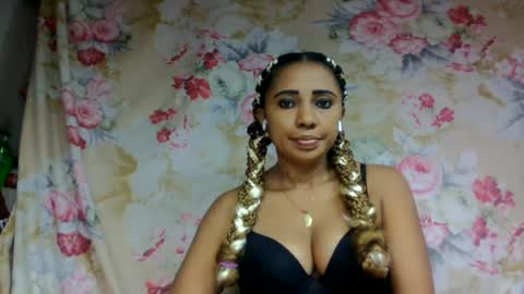 leatianaa online show from 06/17/26, 01:12